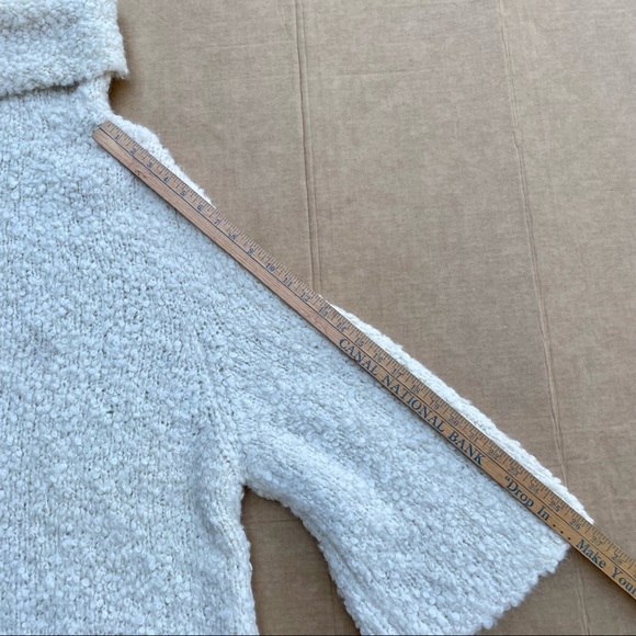 Theory Cream Alpaca Blend Oversized Turtleneck Sweater Top Size Small - Picture 12 of 12